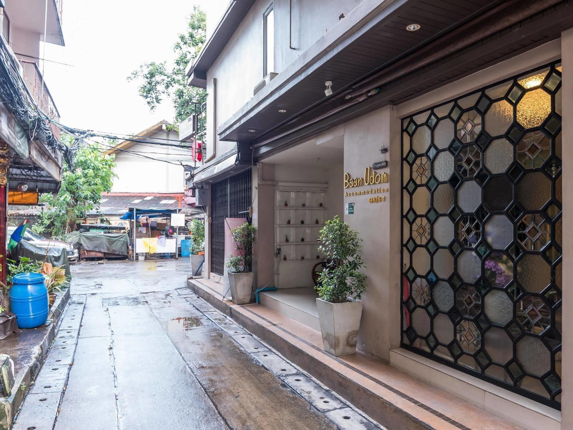Oyo 307 Baan Udom Hotel Bangkok Luaran gambar