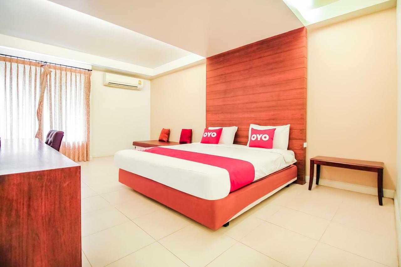Oyo 307 Baan Udom Hotel Bangkok Luaran gambar