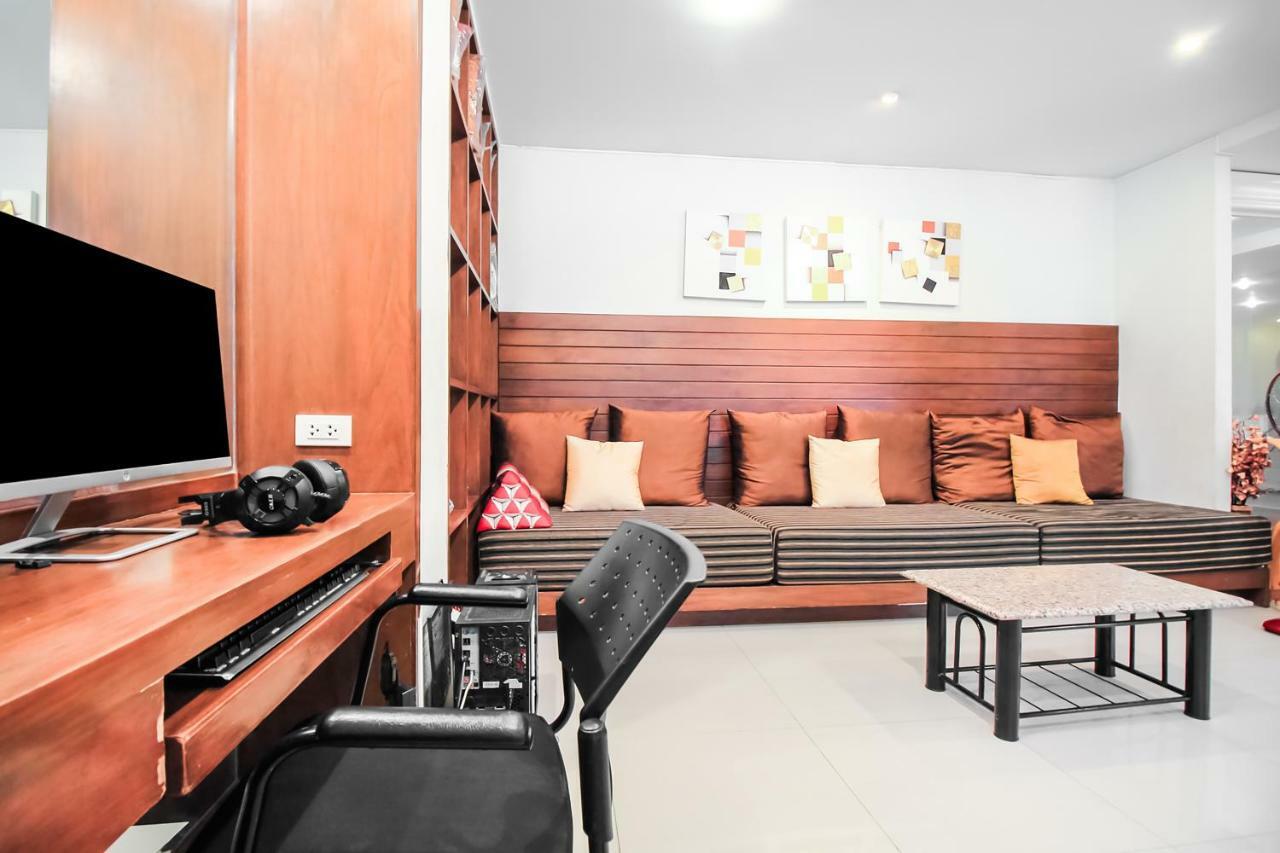 Oyo 307 Baan Udom Hotel Bangkok Luaran gambar