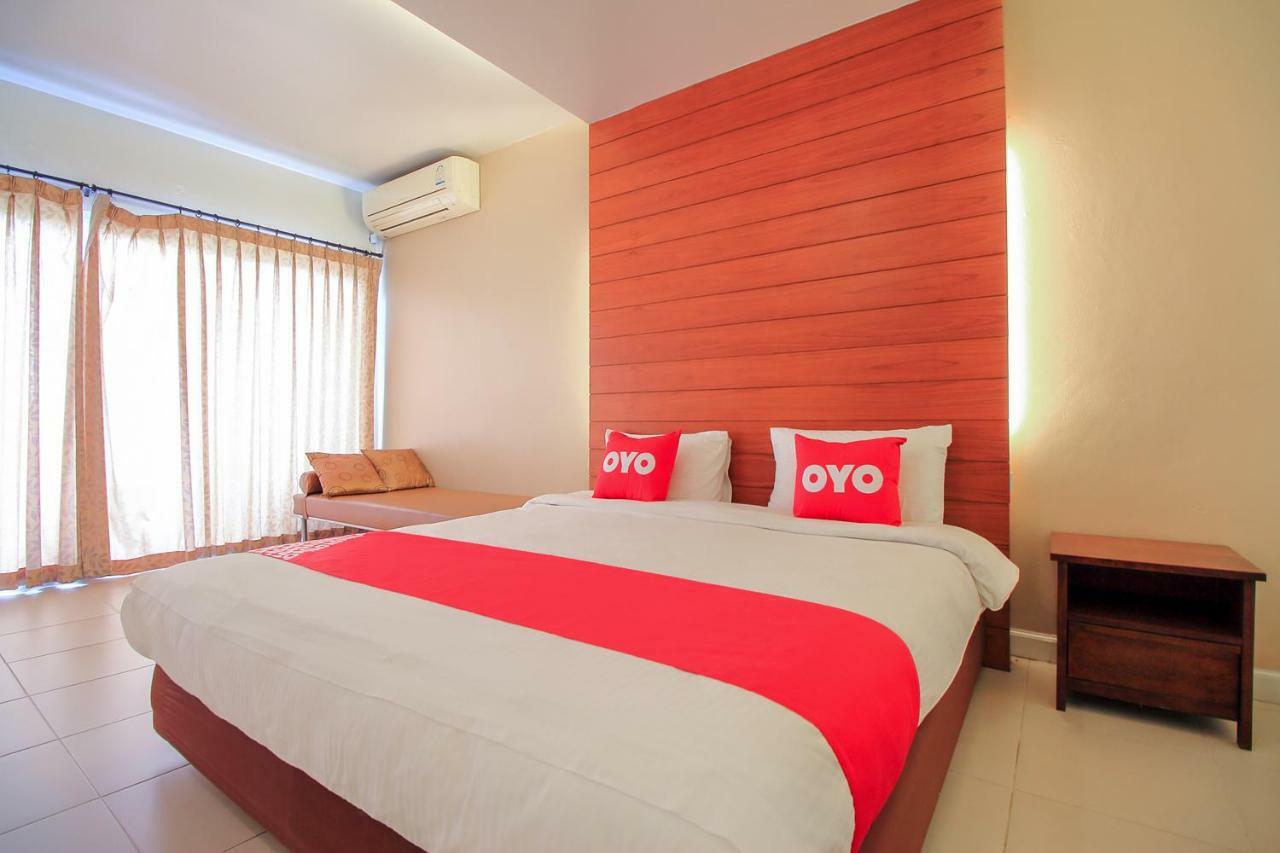 Oyo 307 Baan Udom Hotel Bangkok Luaran gambar