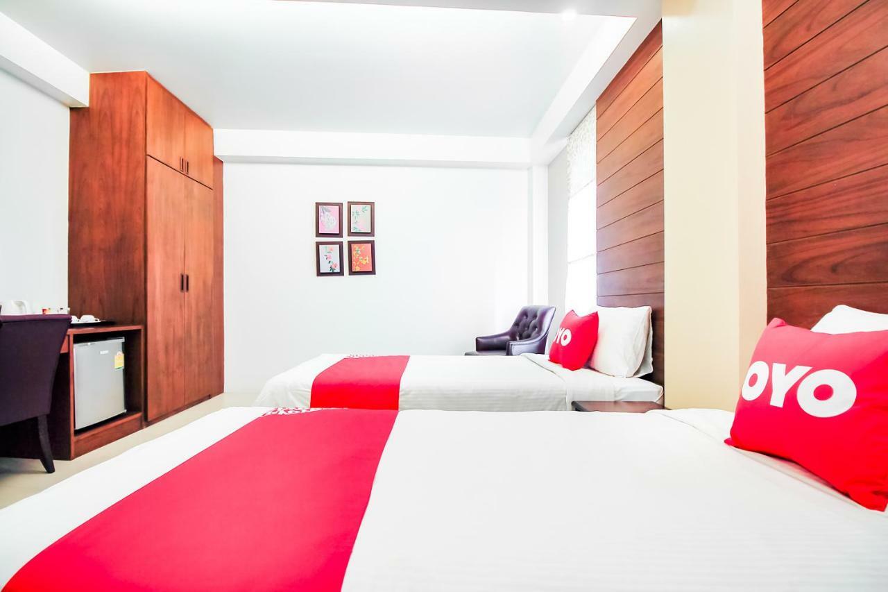 Oyo 307 Baan Udom Hotel Bangkok Luaran gambar